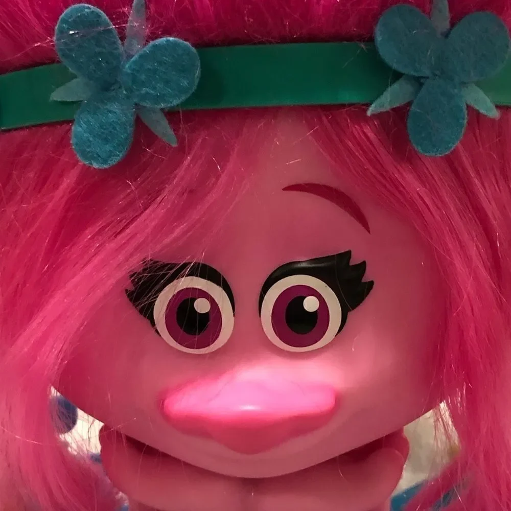 Dreamworks Trolls Poppy Style Head with hair accessories‎
